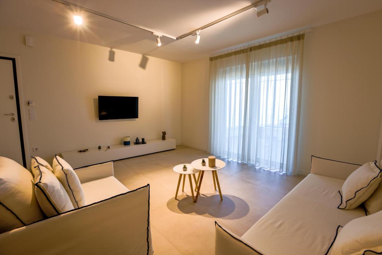 La Mer Bleue Beachfront Boutique Apartments Vrahati Exterior foto