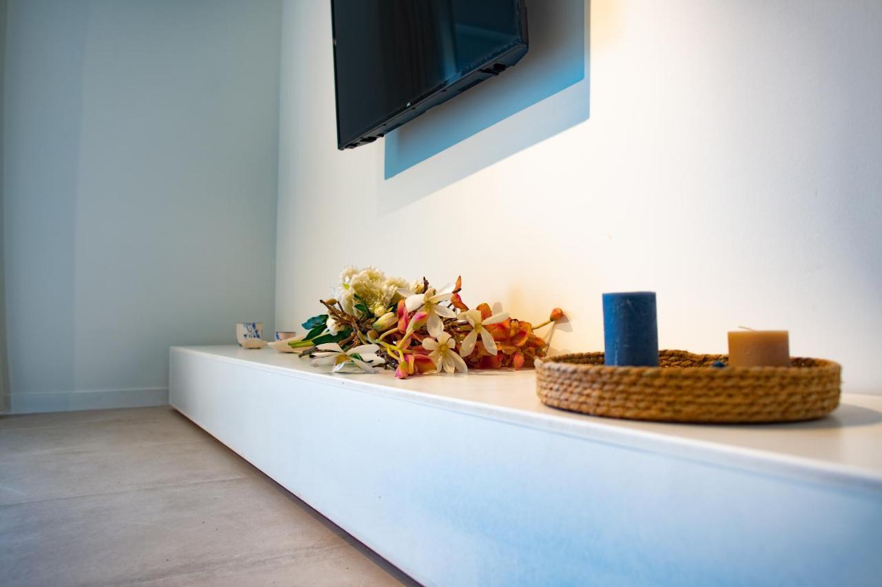 La Mer Bleue Beachfront Boutique Apartments Vrahati Exterior foto